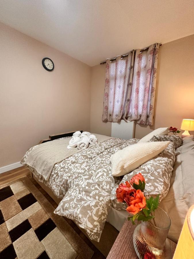 Canary Wharf Single Double And En-Suite Rooms Londýn Exteriér fotografie