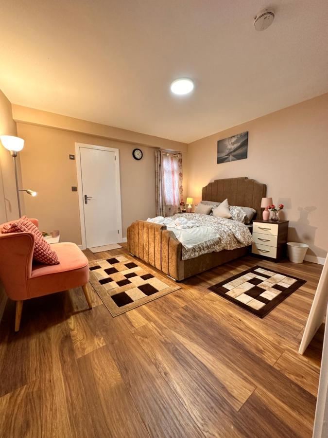 Canary Wharf Single Double And En-Suite Rooms Londýn Exteriér fotografie