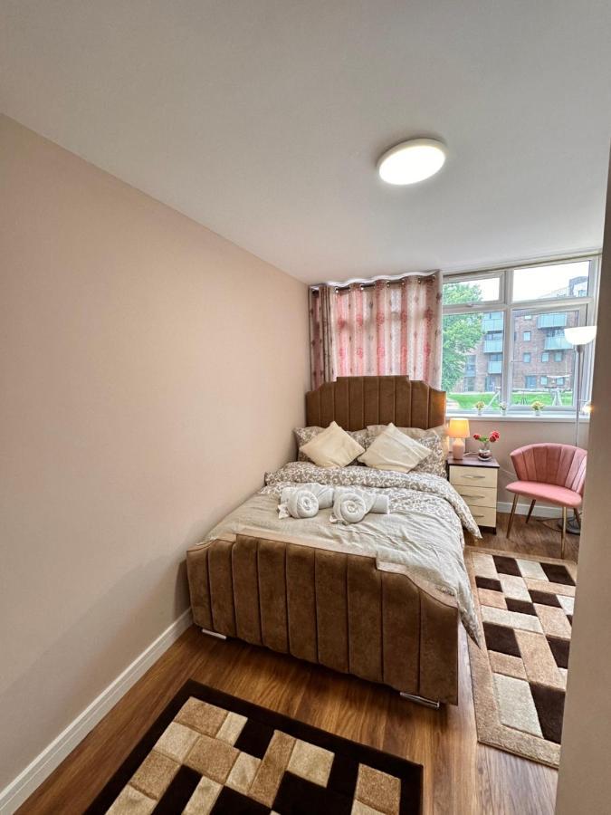 Canary Wharf Single Double And En-Suite Rooms Londýn Exteriér fotografie