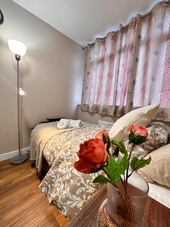 Canary Wharf Single Double And En-Suite Rooms Londýn Exteriér fotografie
