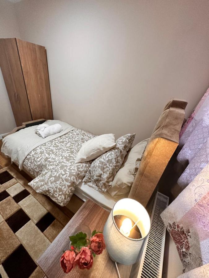 Canary Wharf Single Double And En-Suite Rooms Londýn Exteriér fotografie