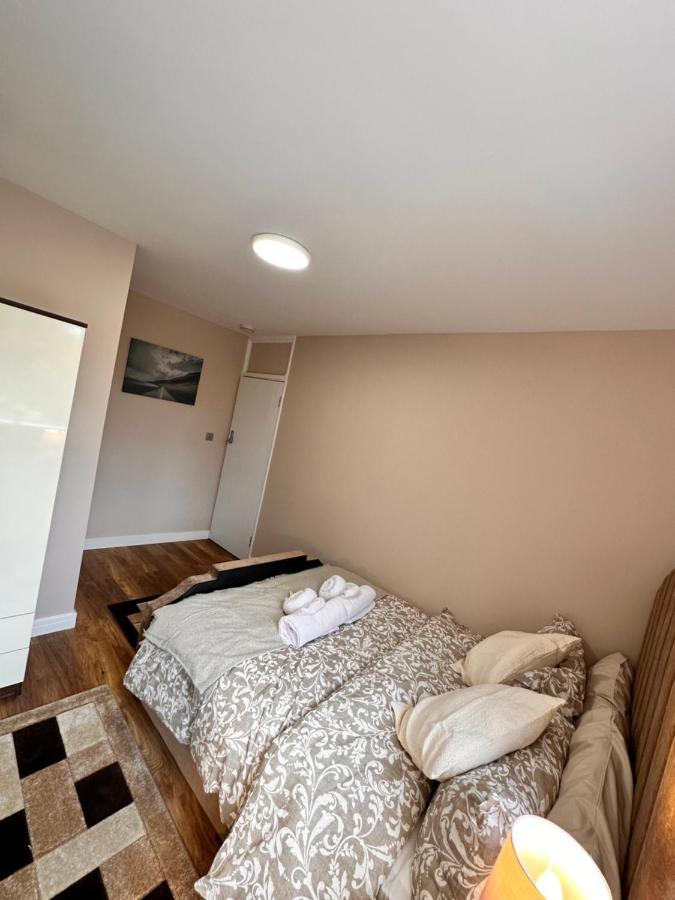Canary Wharf Single Double And En-Suite Rooms Londýn Exteriér fotografie