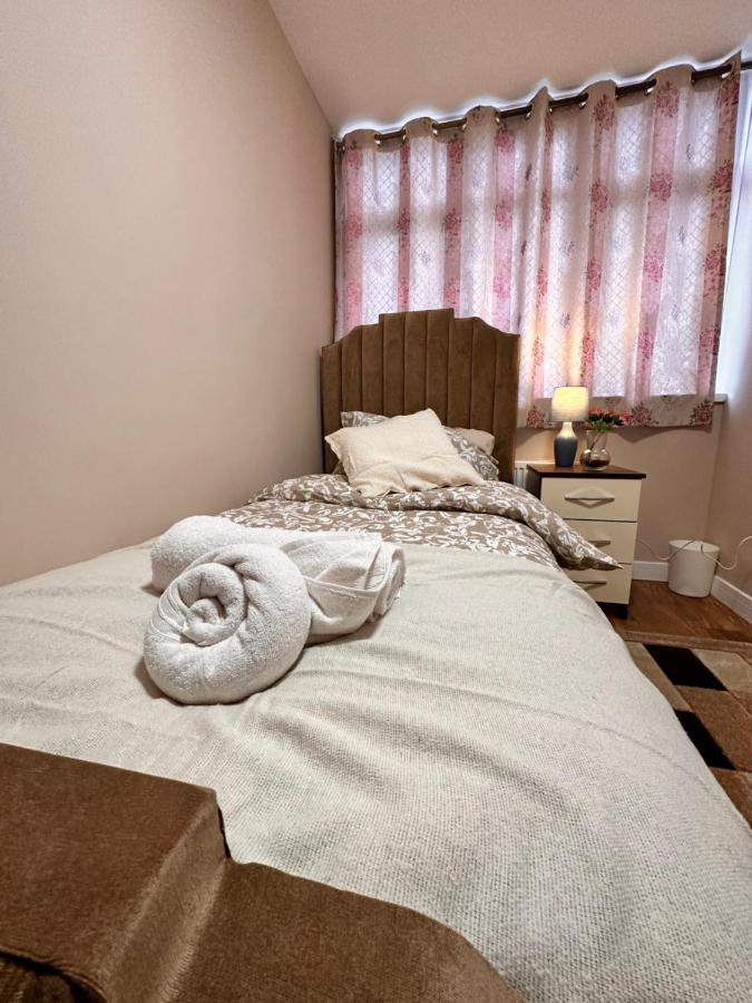 Canary Wharf Single Double And En-Suite Rooms Londýn Exteriér fotografie